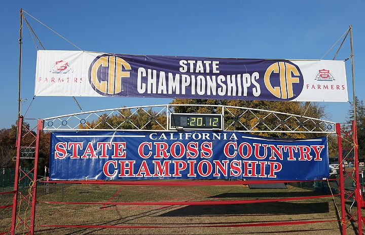 EOS-1D X6155.JPG - 2012 California CIF Cross Country Championships, Woodward Park, Fresno, California, November 24.